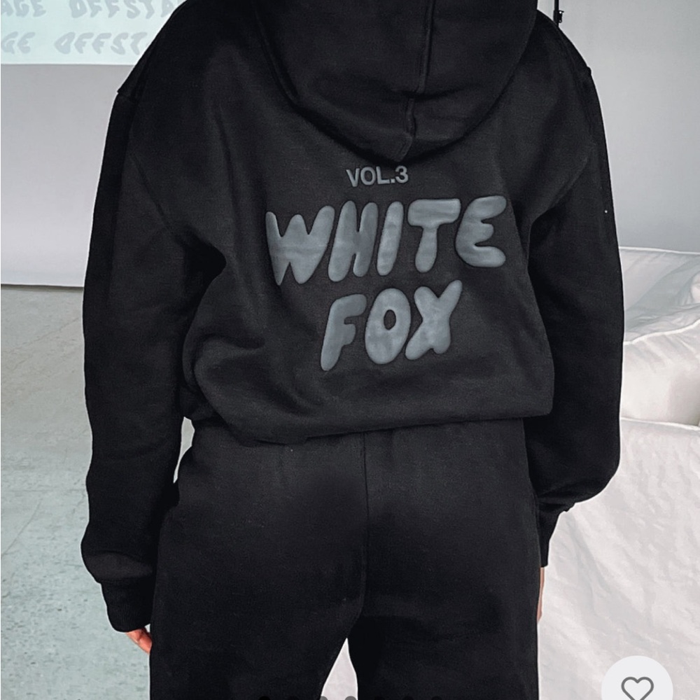 White Fox Boutique, Sm/M, Never worn bought for preteens too big